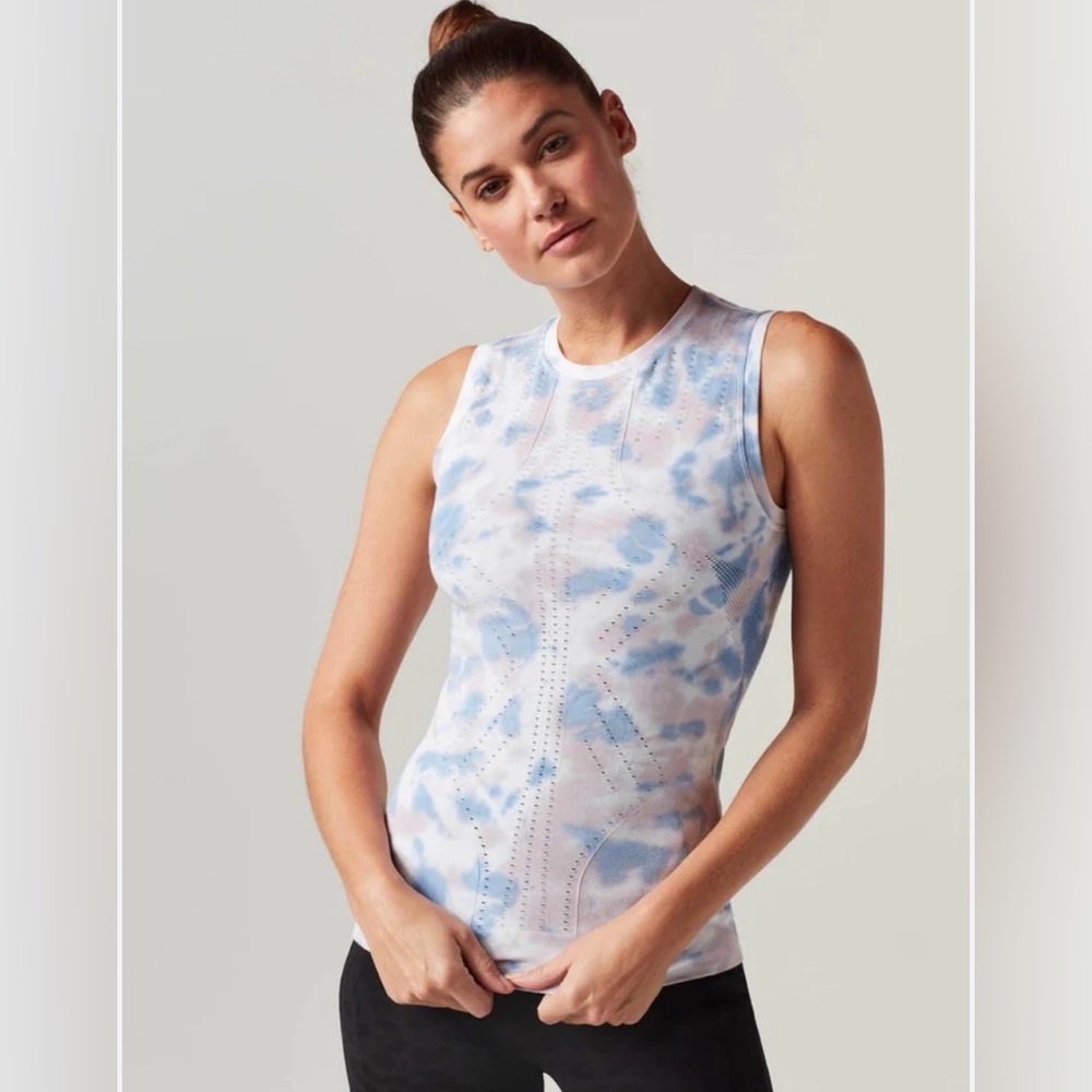 Blanc Noir Infinity Top